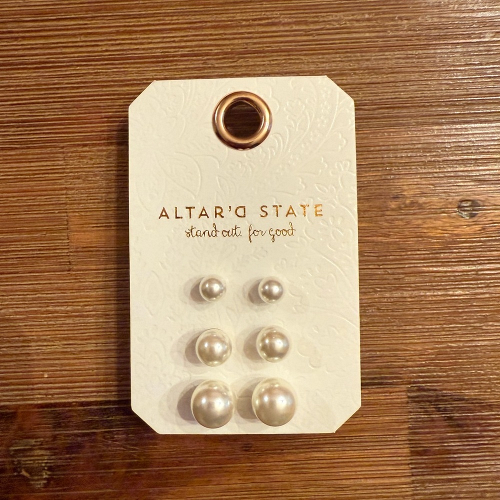 Altar'd State Cream Pearl Earring Trio